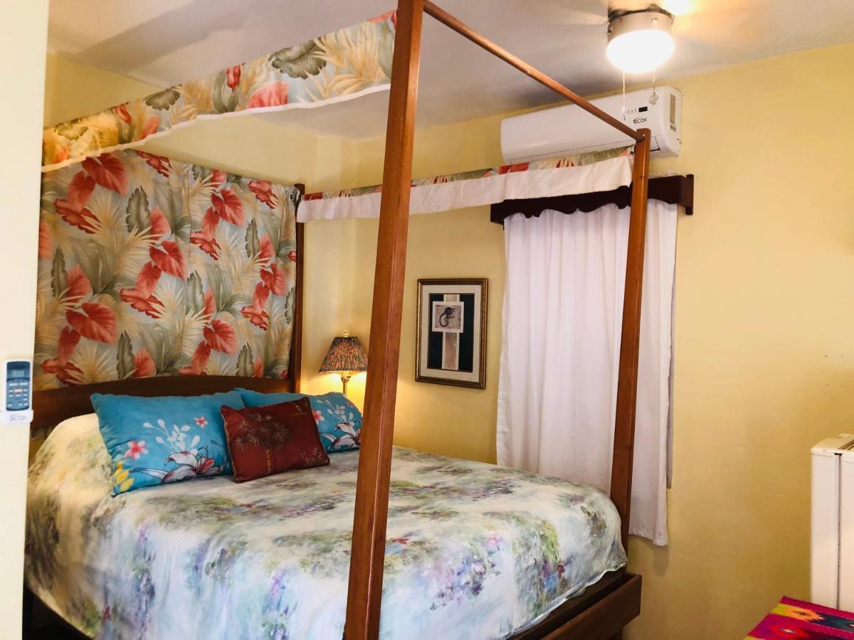 Coral Cove Inn Майя-Бич Экстерьер фото