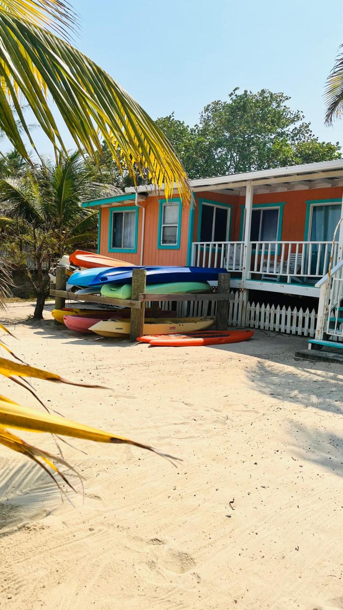 Coral Cove Inn Майя-Бич Экстерьер фото